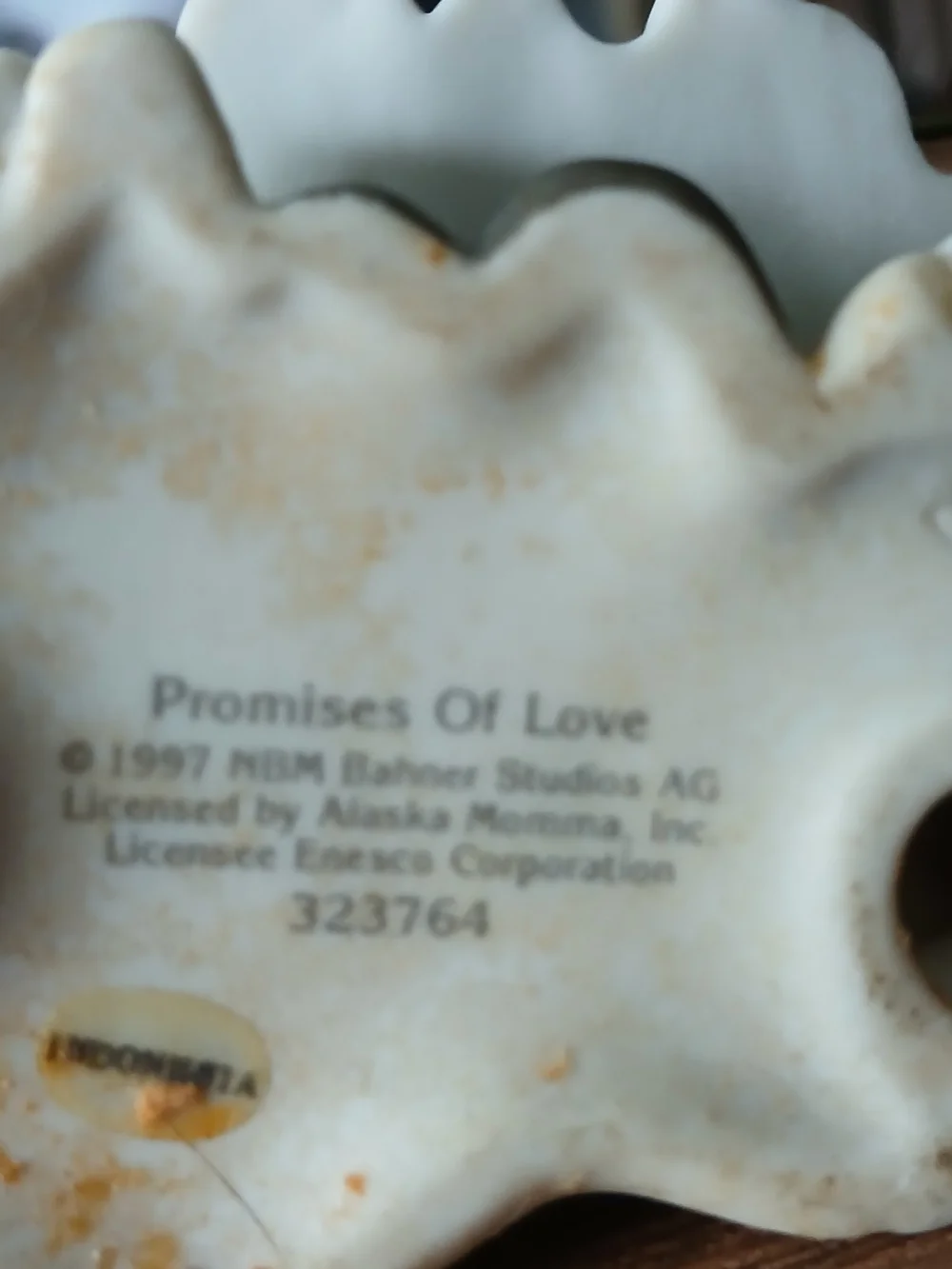 Enesco Promises of Love Wedding Bride & Groom Ceramic Figurines Set of 2